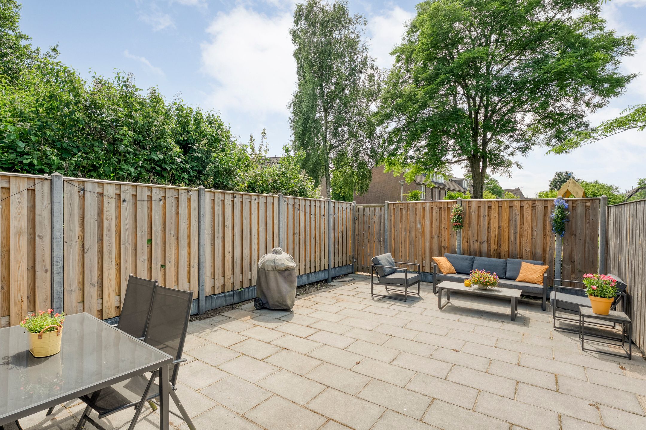 Photo 24 of Van Limburg Stirumware 43