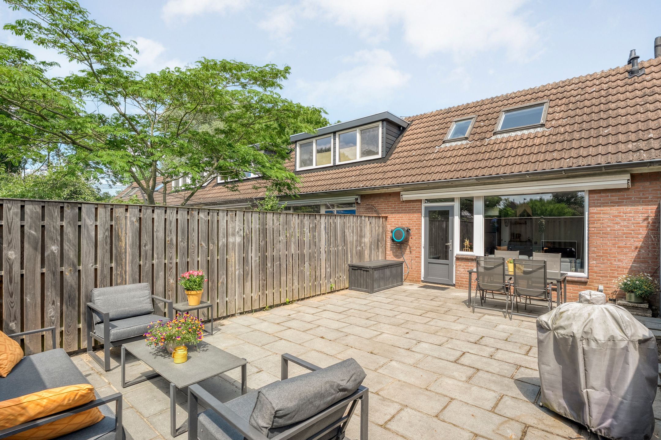 Photo 27 of Van Limburg Stirumware 43