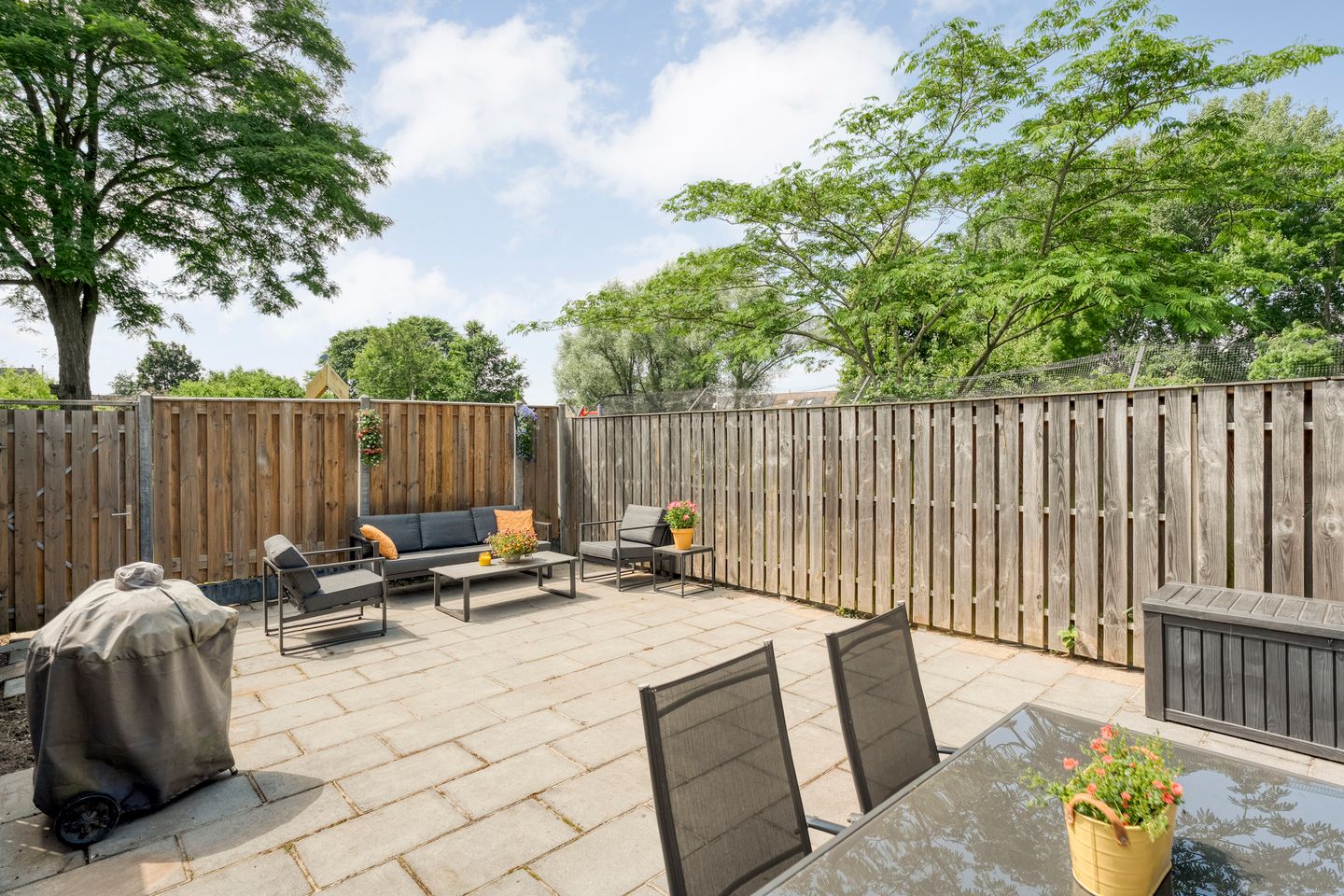 Photo 25 of Van Limburg Stirumware 43