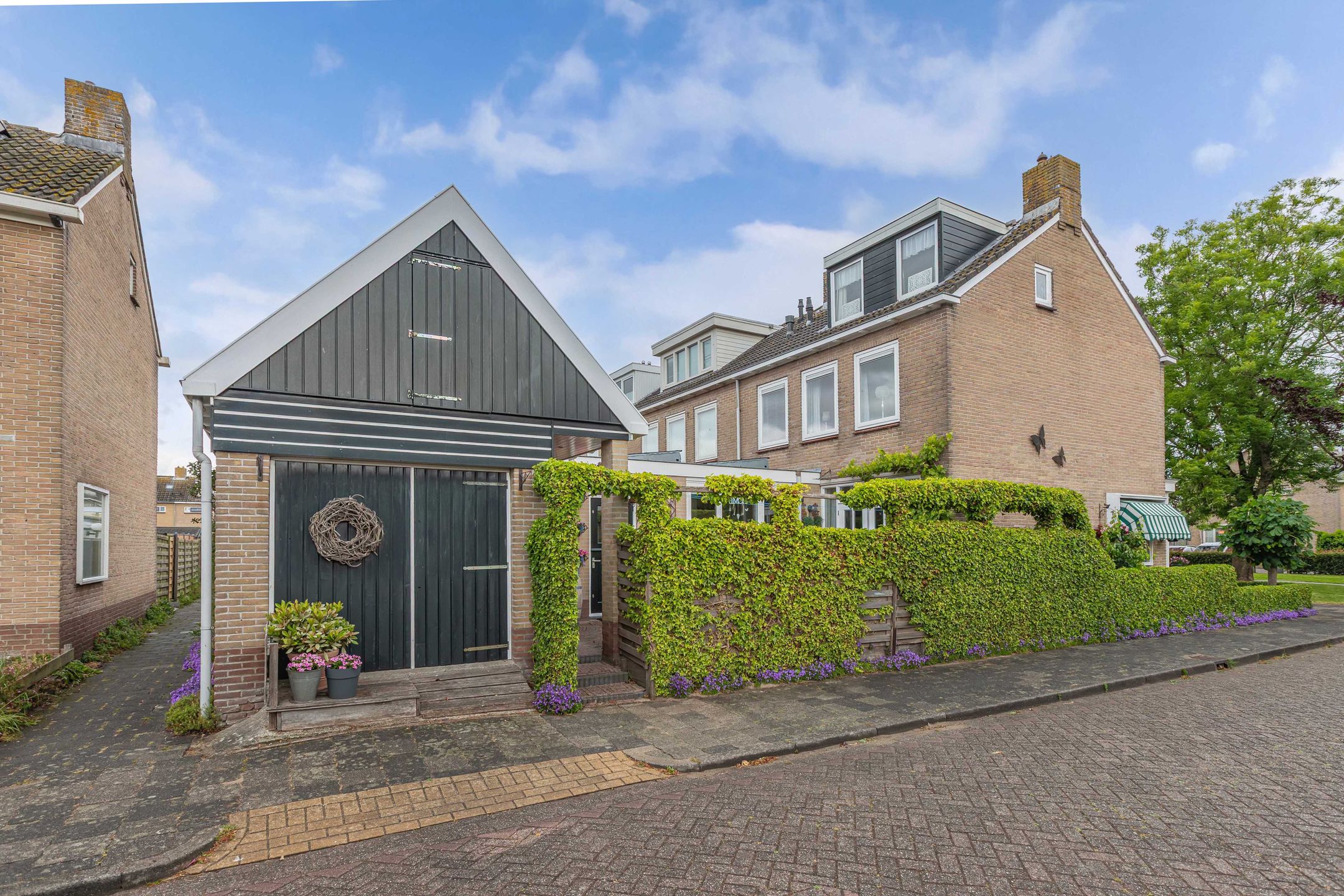 Photo 3 of Oosterweidestraat 39