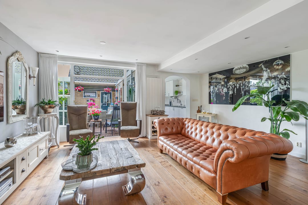 Photo 8 of Oosterweidestraat 39