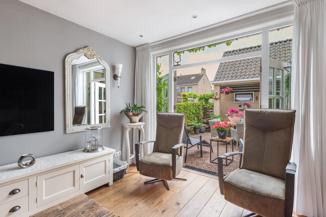 Photo 11 of Oosterweidestraat 39