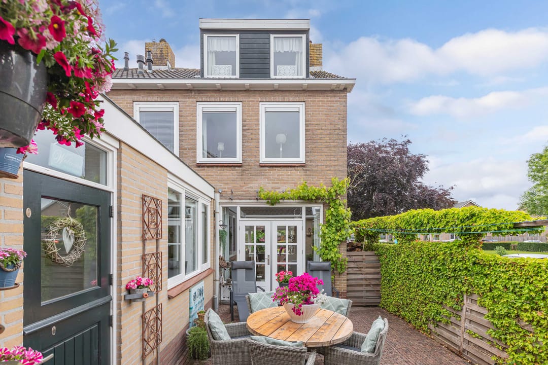 Photo 28 of Oosterweidestraat 39