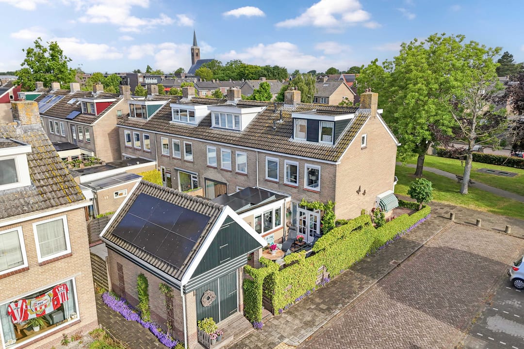 Photo 1 of Oosterweidestraat 39