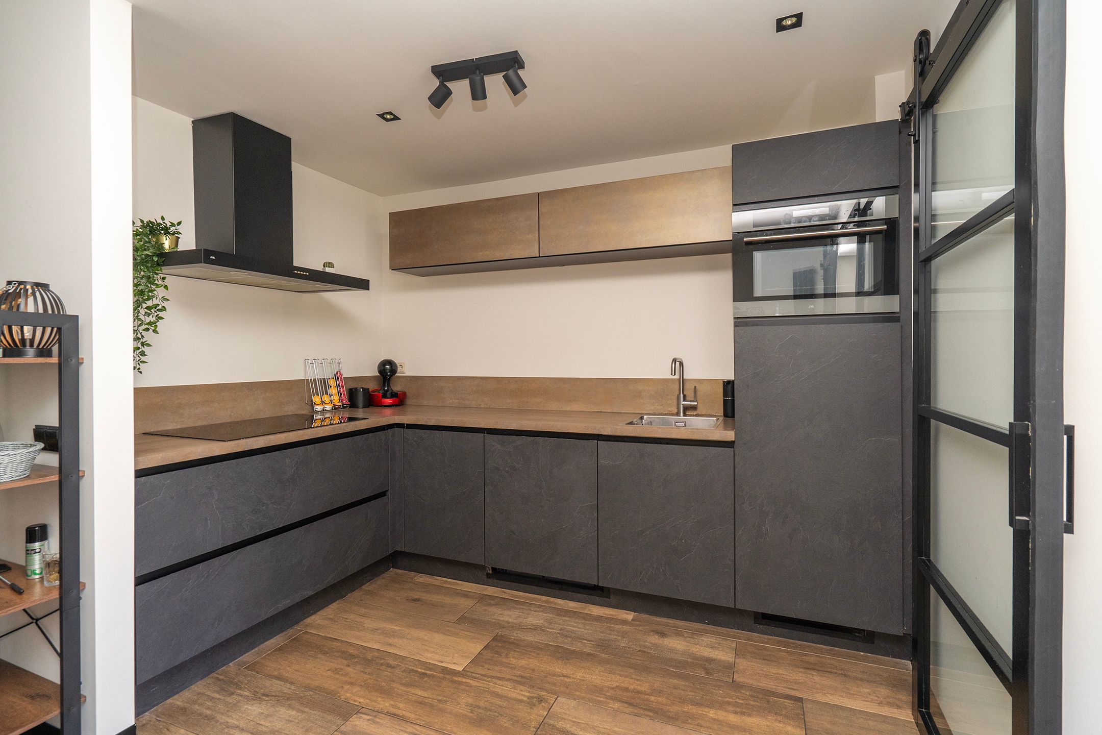 Photo 3 of Kijkduinlaan 44