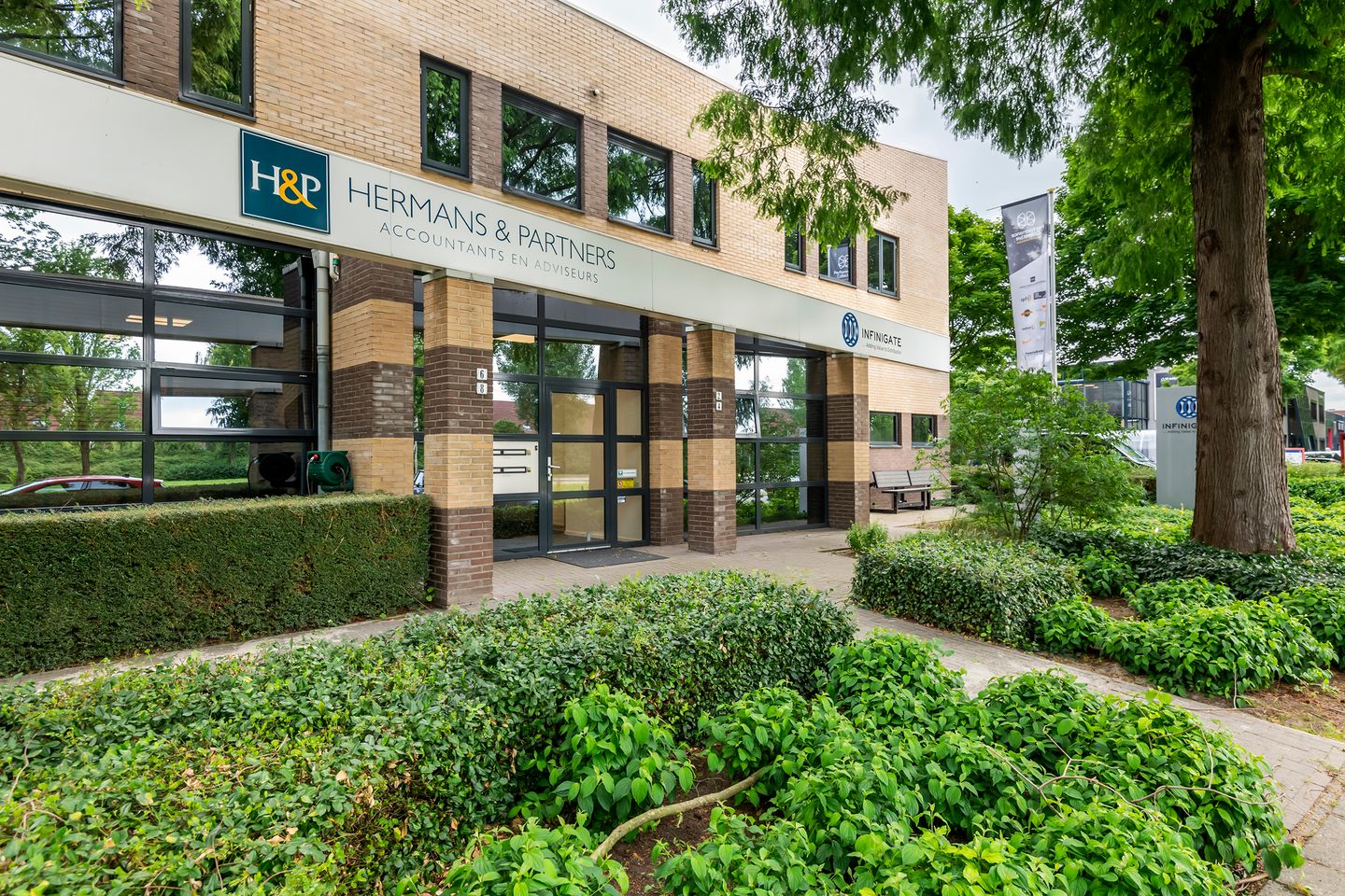 Bekijk foto 3 van Edisonweg 6