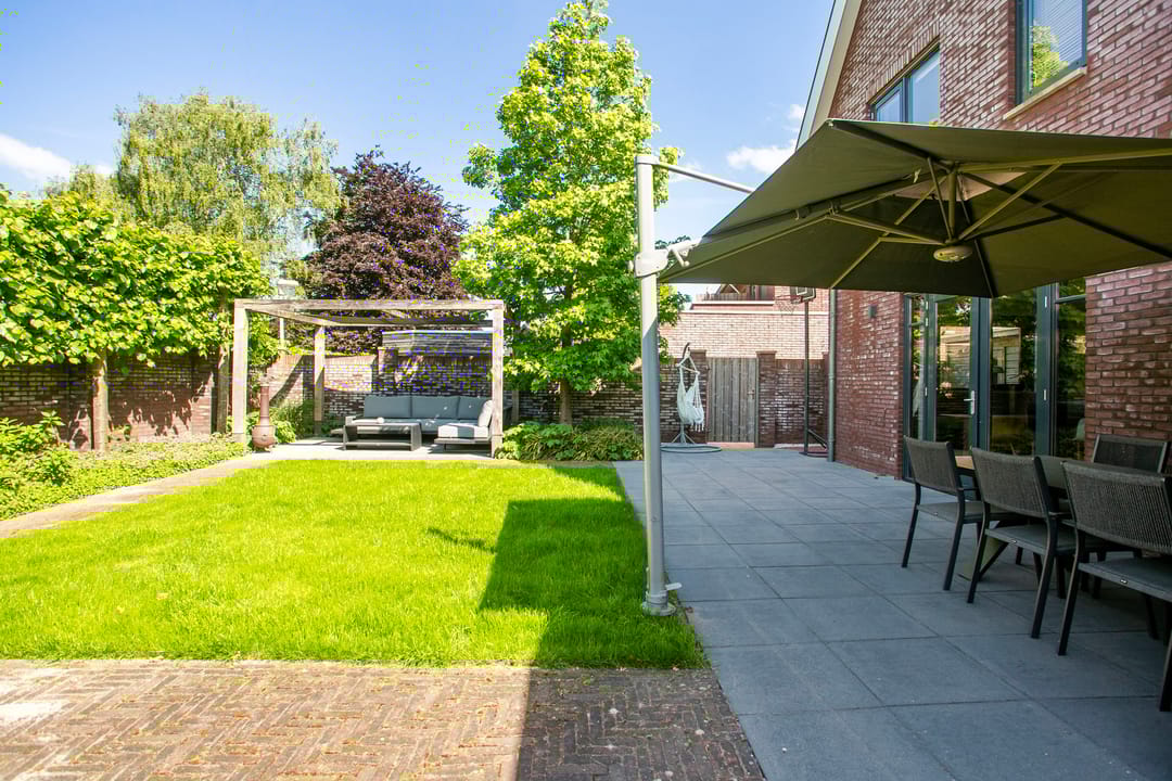 Foto 31 van Black Alicante 132