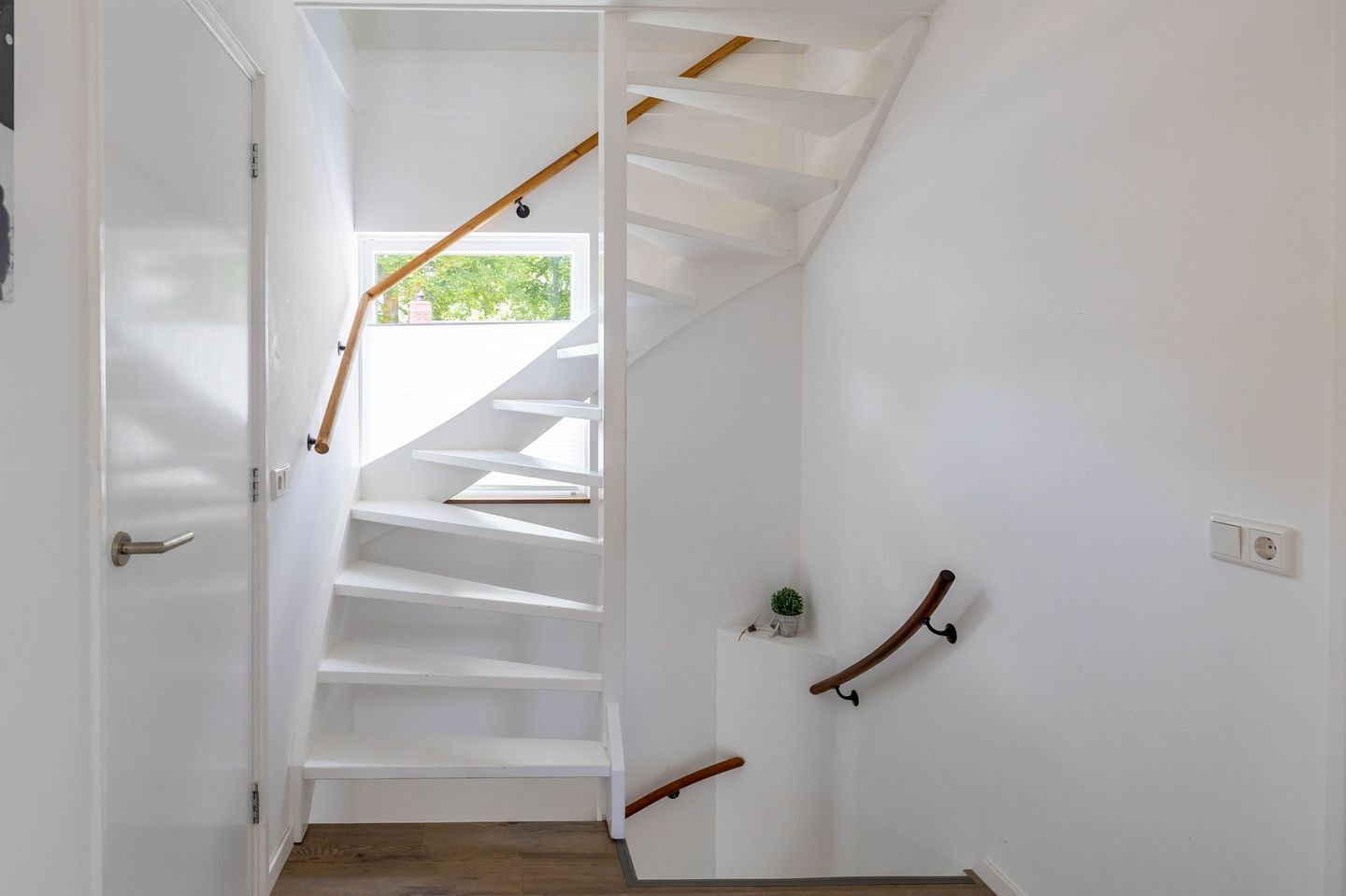 Foto 35 van Kastanjelaan 2