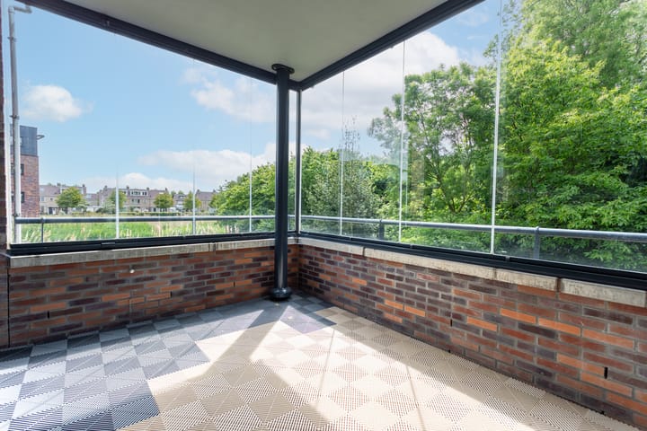 Foto 2 van Lage Weide 22