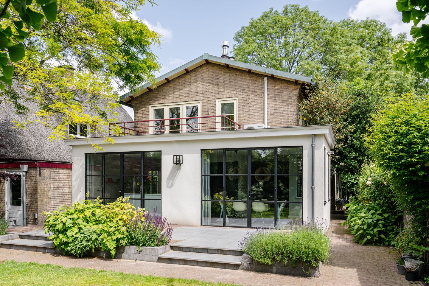 Foto 25 van Frederik Hendriklaan 4