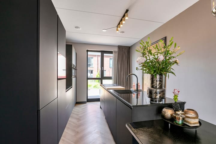 Foto 16 van Titanium 4