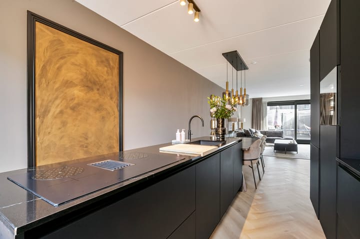 Foto 19 van Titanium 4