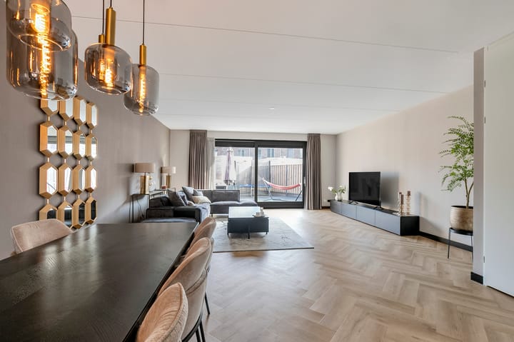 Foto 20 van Titanium 4