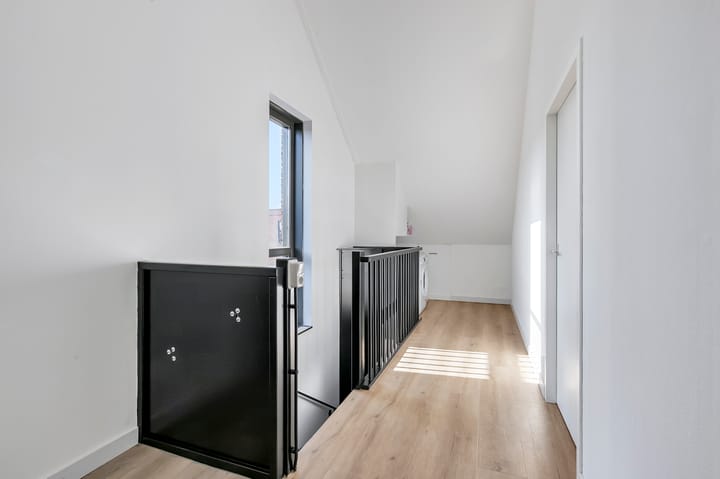 Foto 42 van Titanium 4