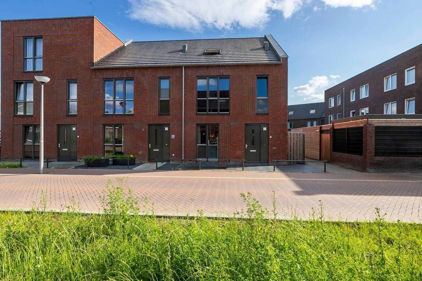 Photo 50 of Titanium 4