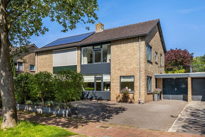 Foto 1 van Lijsterbeslaan 10