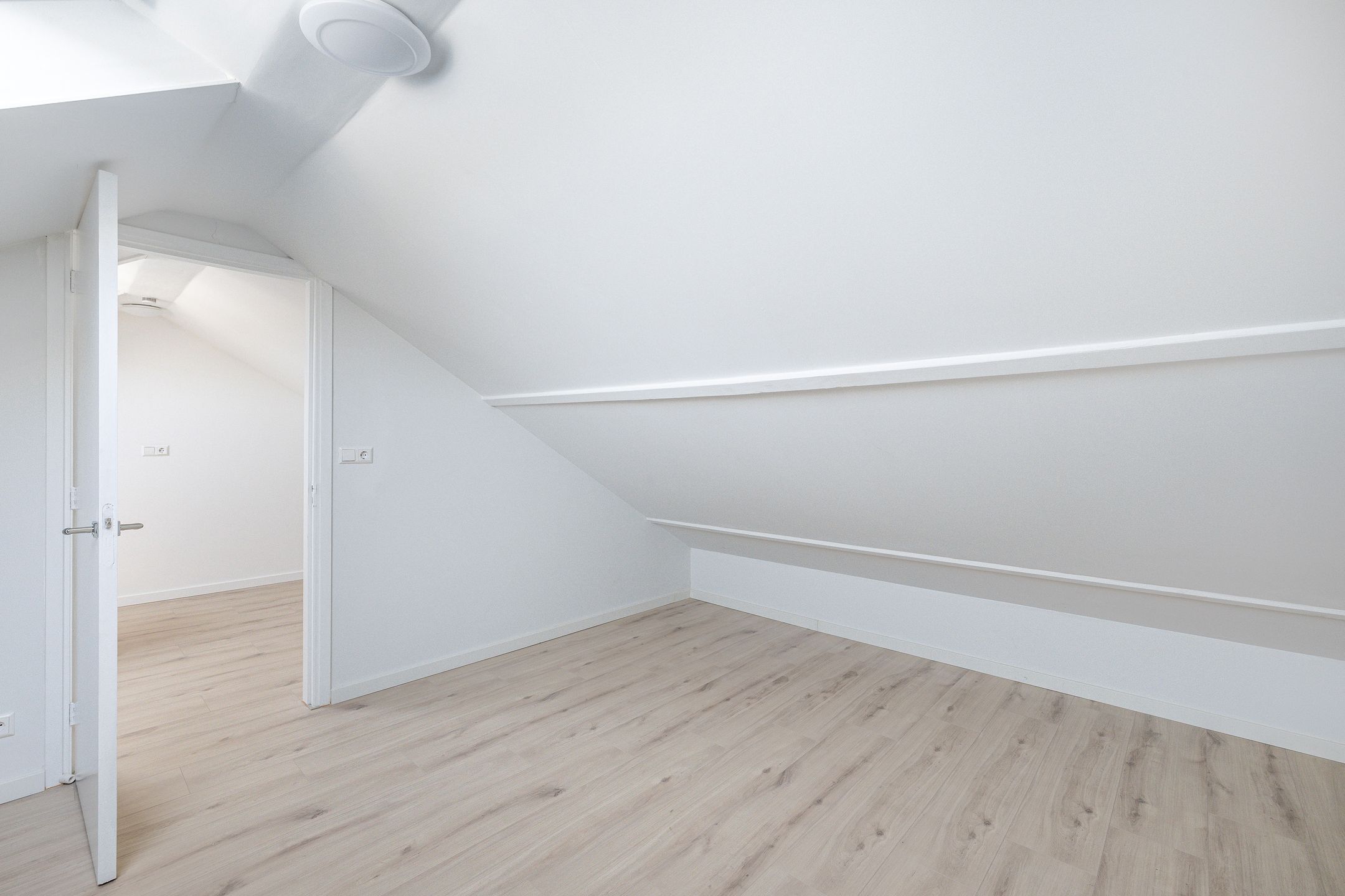 Foto 39 van Lijsterbeslaan 10