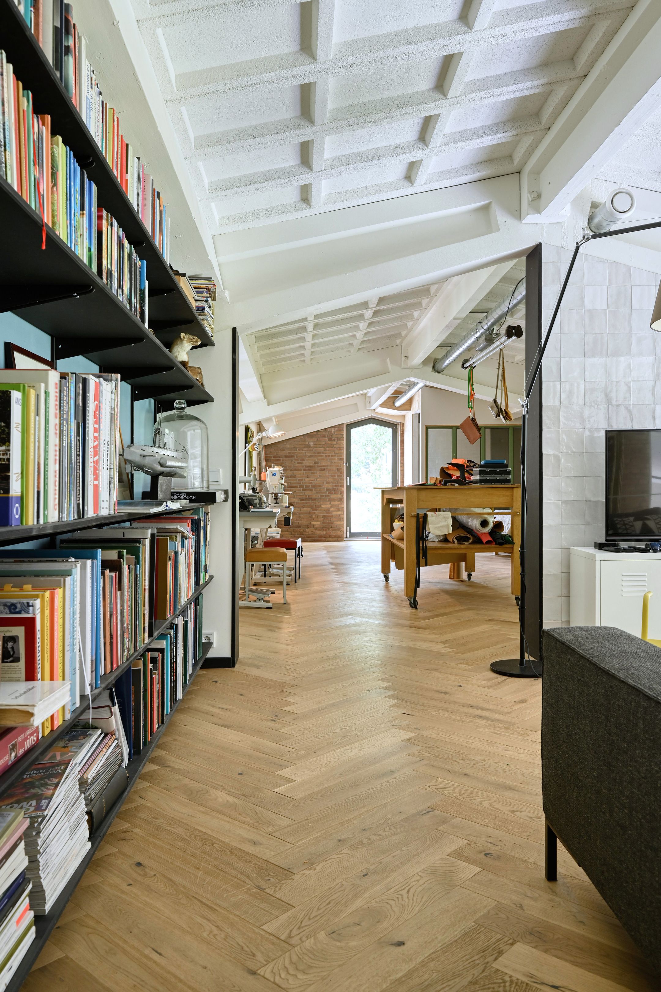 Photo 33 of Radarpad 25