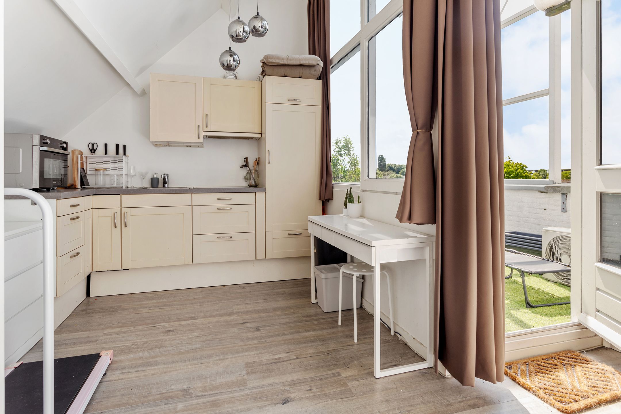 Photo 24 of Luitstraat 48