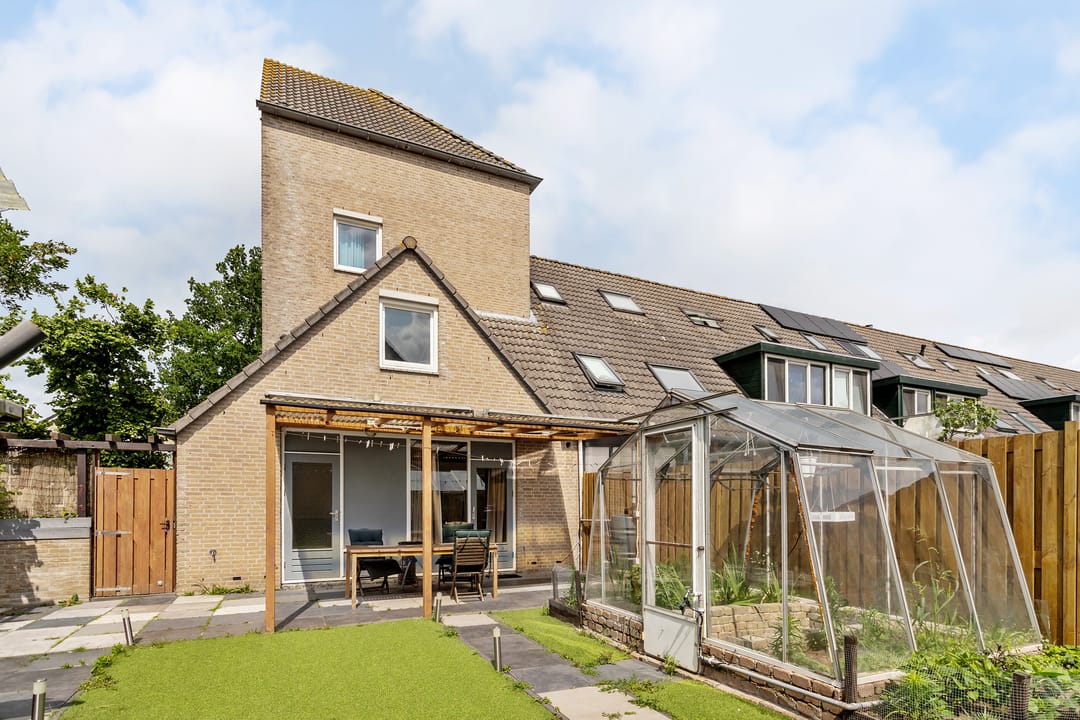 Photo 28 of Luitstraat 48