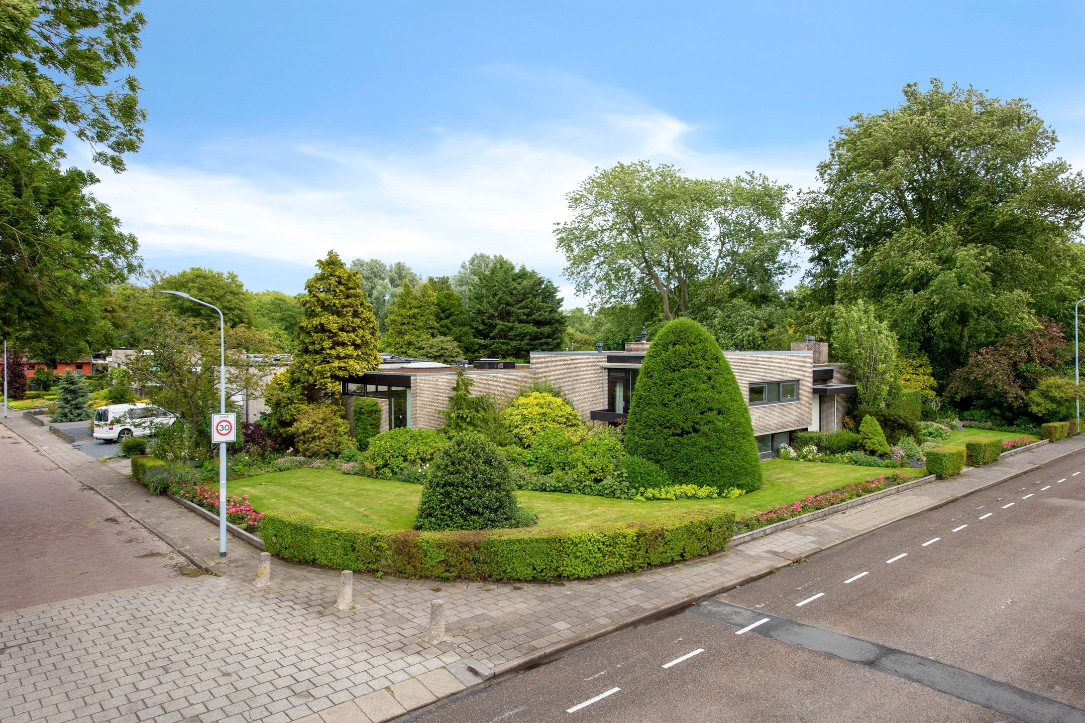 Foto 39 van Troelstralaan 51