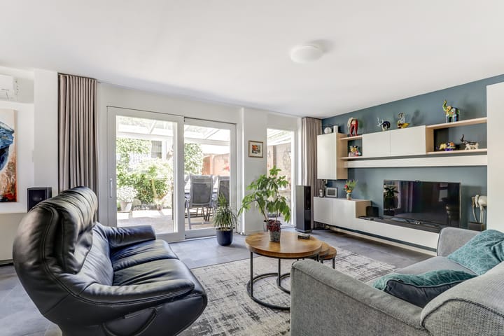 Foto 2 van Stationsplein 112