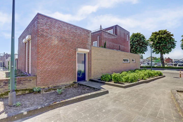 Foto 8 van Stationsplein 112