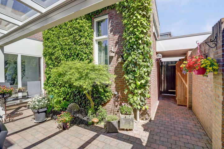 Foto 40 van Stationsplein 112