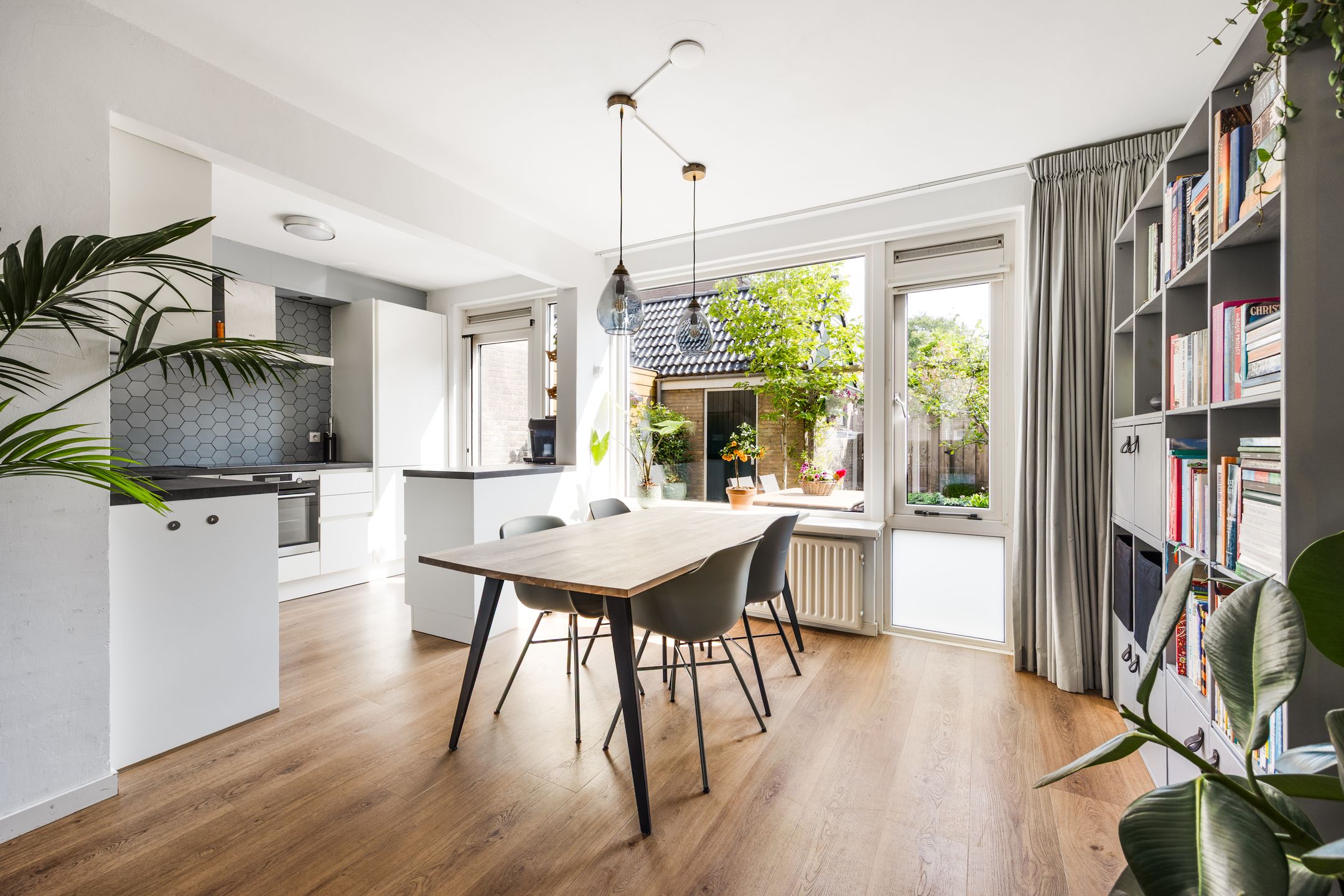 Photo 6 of Nassaulaan 13