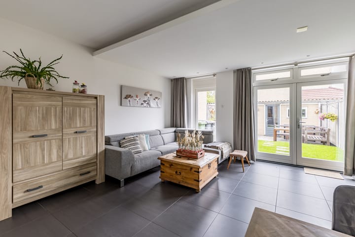 Photo 4 of Mauritsstraat 12