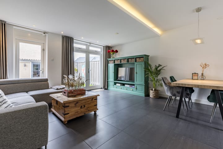 Photo 6 of Mauritsstraat 12