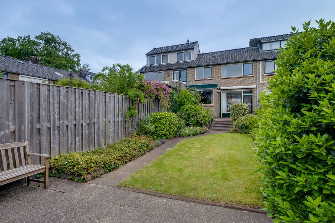 Photo 32 of Hendrika van Tussenbroekstraat 21