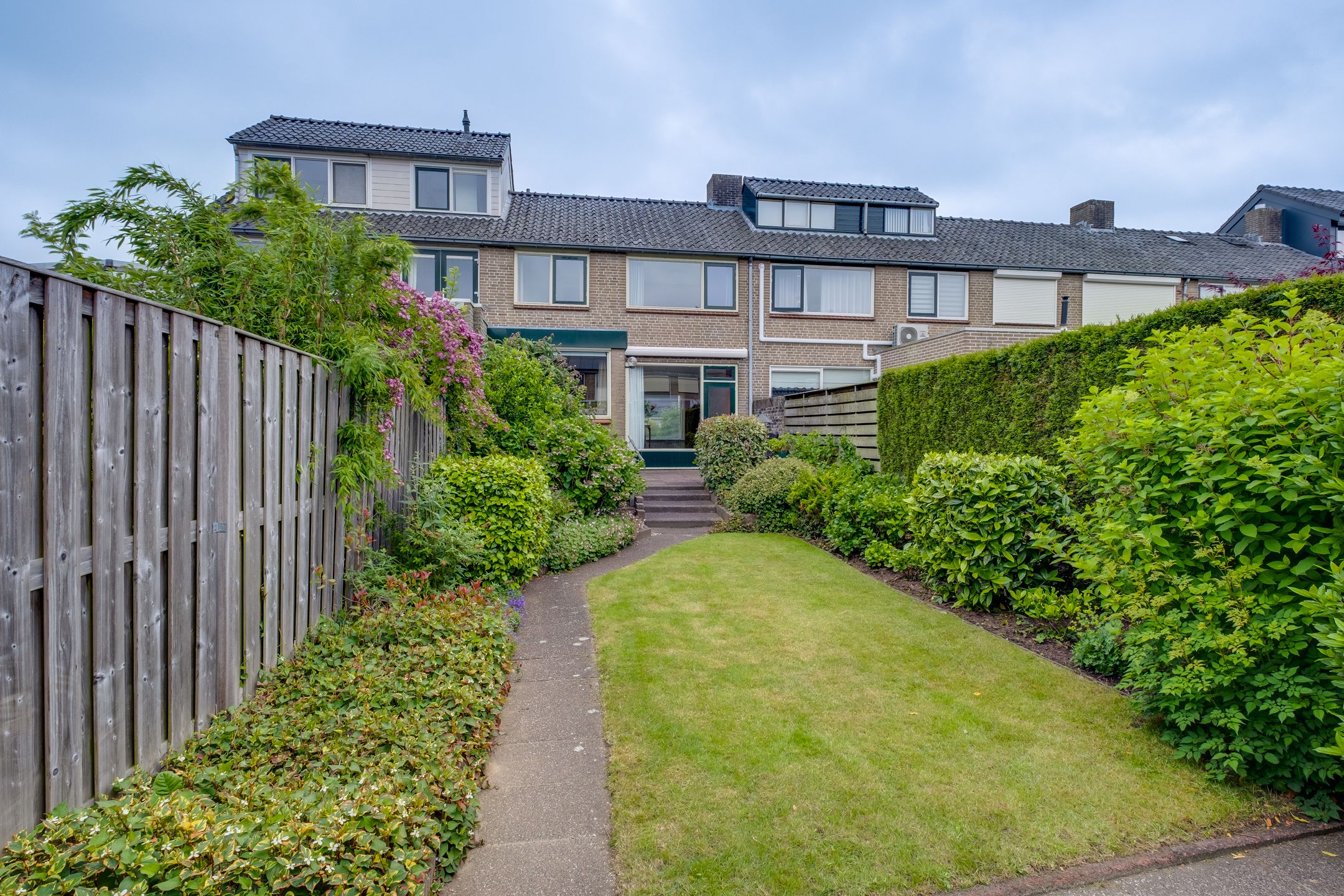 Photo 33 of Hendrika van Tussenbroekstraat 21