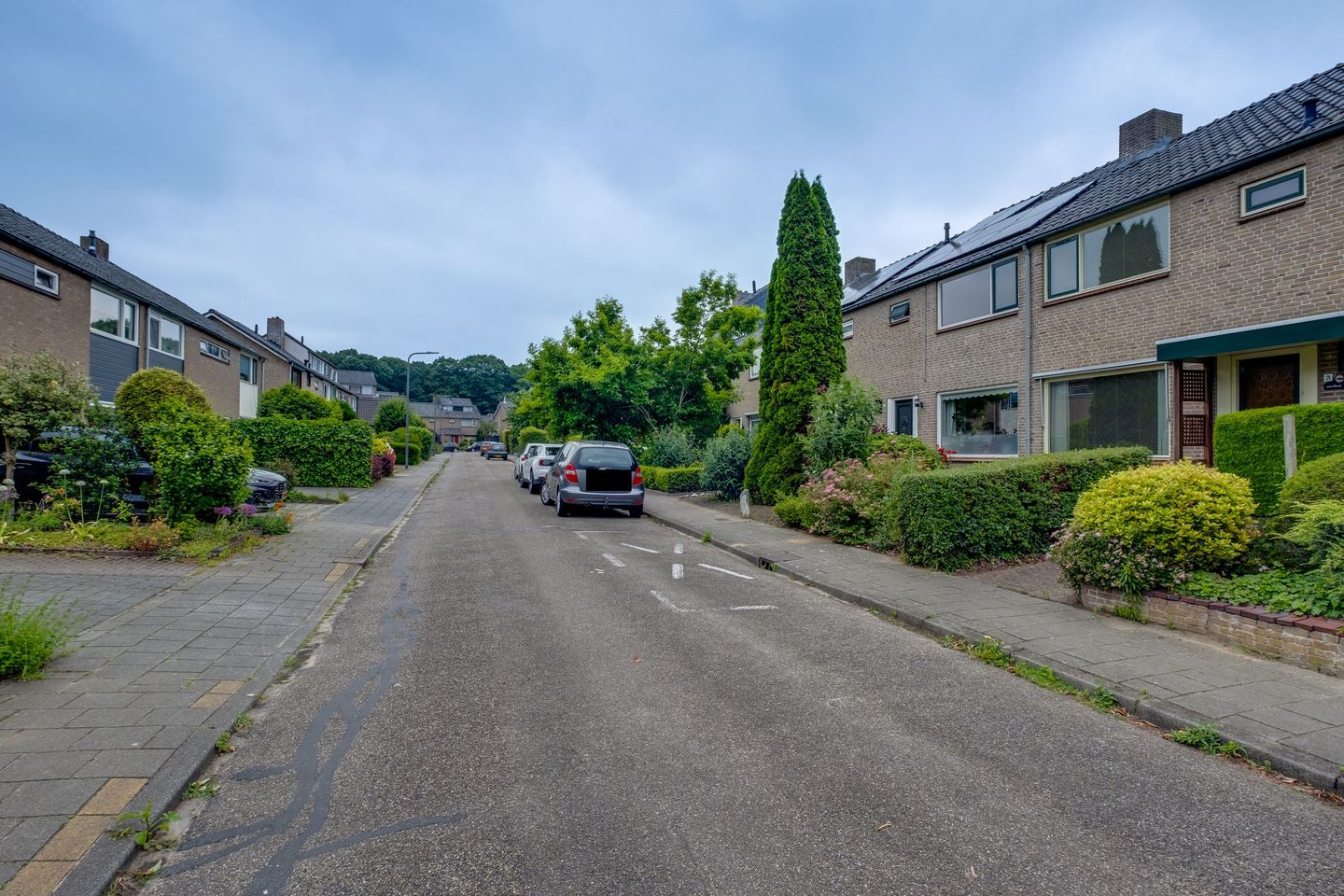 Photo 34 of Hendrika van Tussenbroekstraat 21