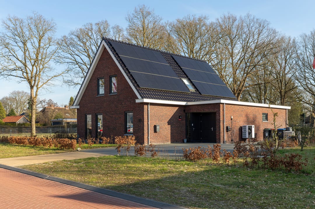 Photo 1 of Johan Willem Frisolaan 18