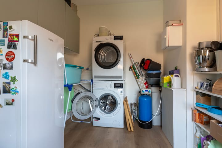 Photo 15 of Johan Willem Frisolaan 18