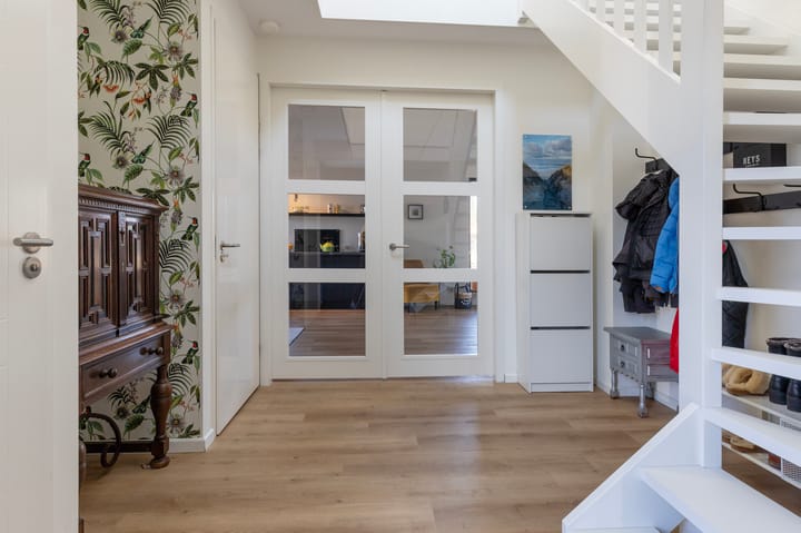 Photo 32 of Johan Willem Frisolaan 18