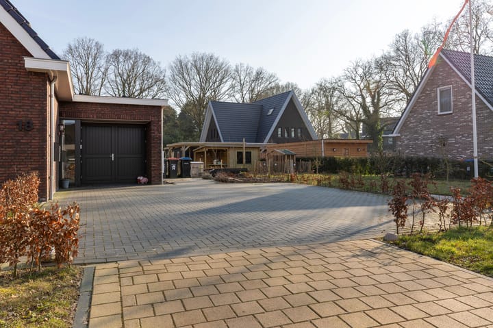 Photo 65 of Johan Willem Frisolaan 18