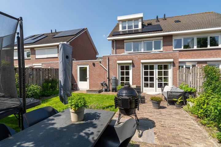 Photo 4 of Hoofdstraat 144