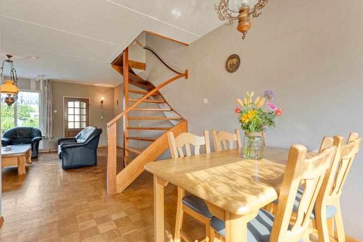 Foto 10 van De Prunus 87