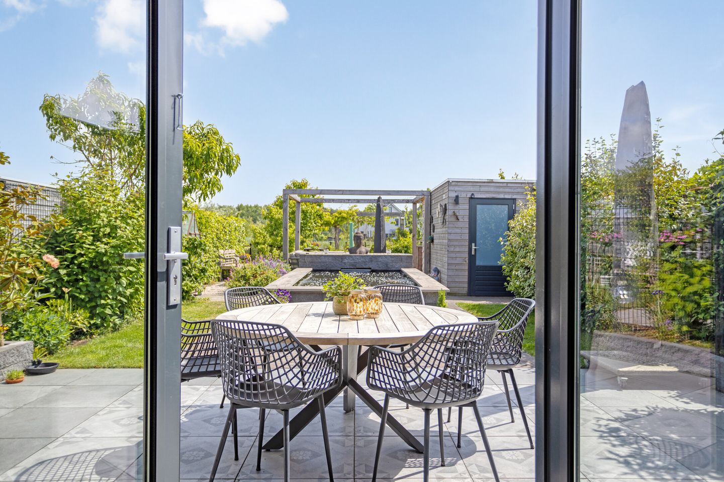 Photo 1 of Isaac Newtonstraat 58