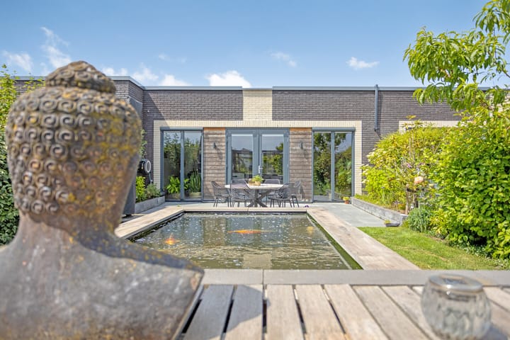 Photo 2 of Isaac Newtonstraat 58