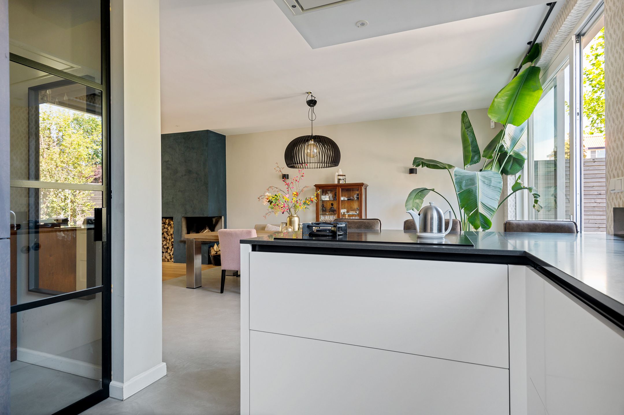 Foto 18 van Meindert Hobbemastraat 33