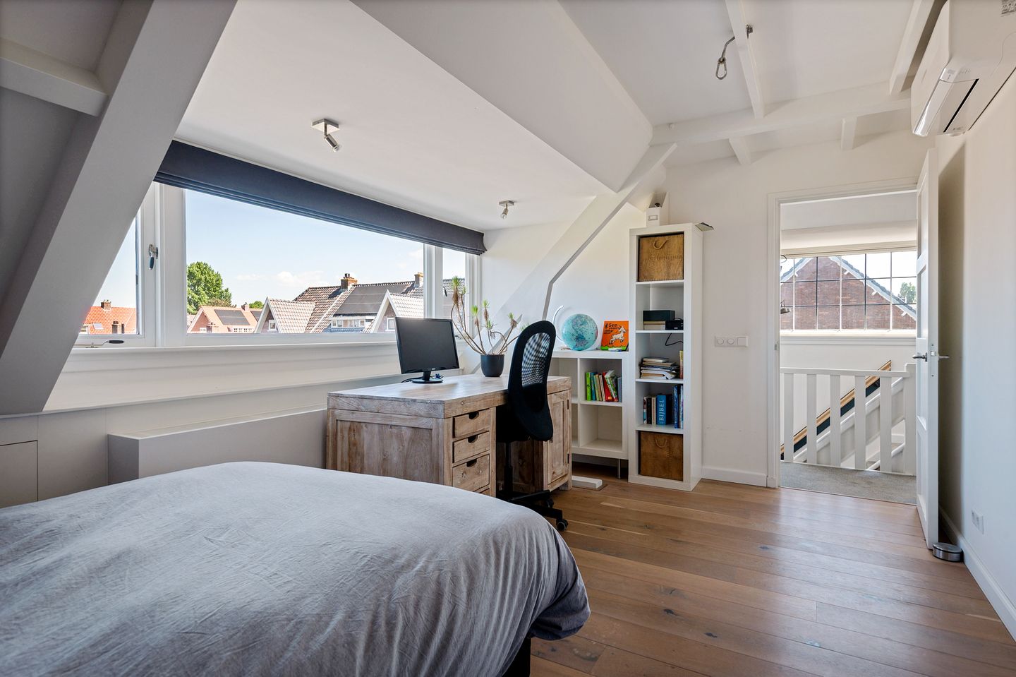 Foto 44 van Meindert Hobbemastraat 33