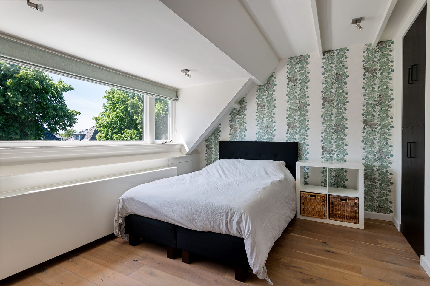 Foto 50 van Meindert Hobbemastraat 33