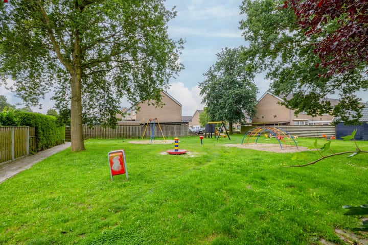 Foto 36 van Ribesstraat 28