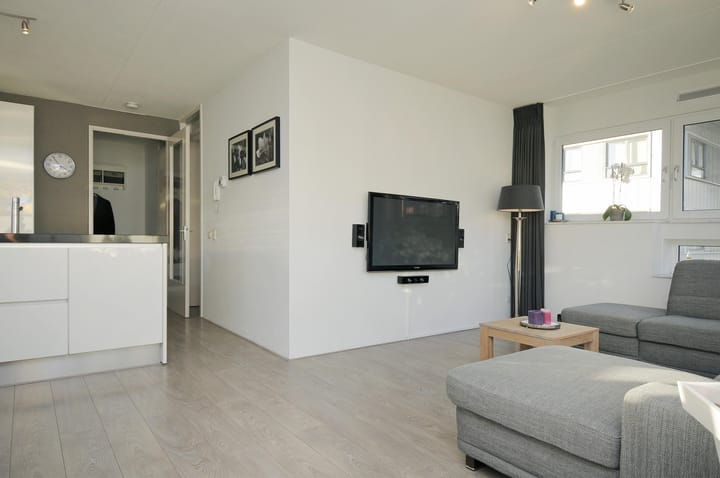 Photo 4 of Westerdok 214