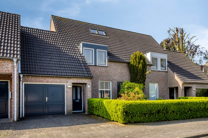 View photo of Schuttersstraat 16