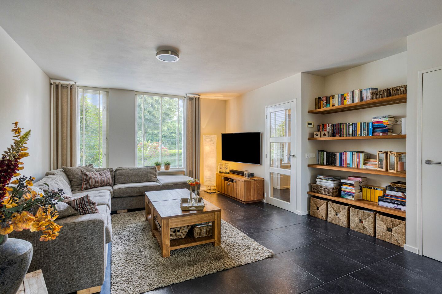 Photo 10 of Schuttersstraat 16