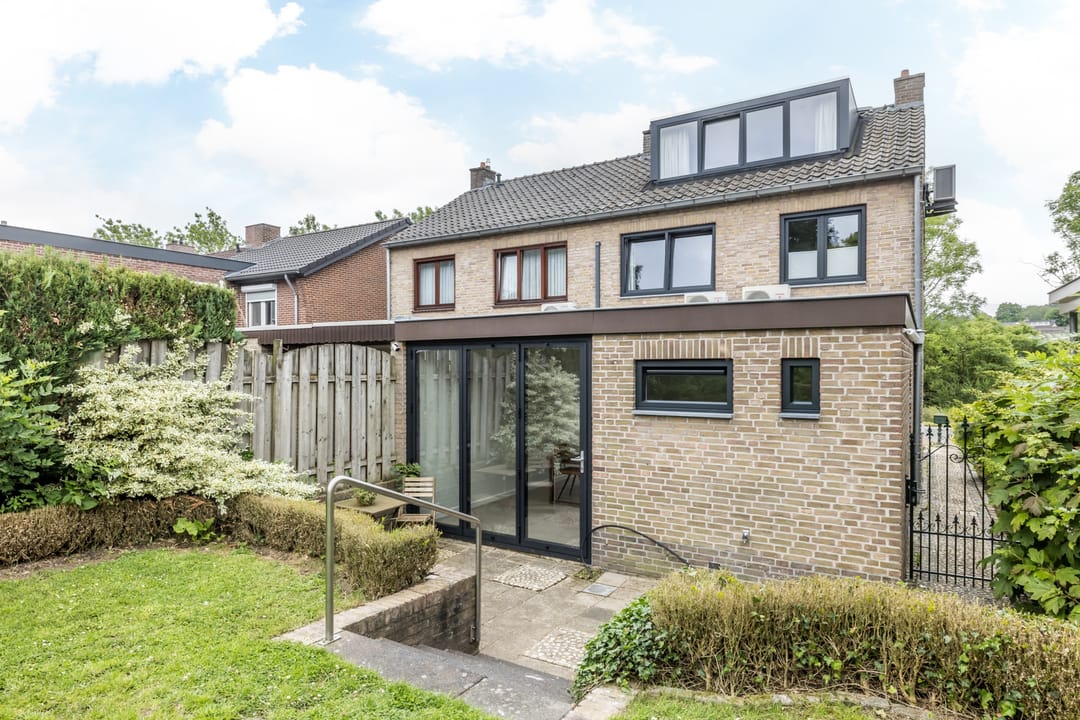 Photo 17 of Mesweg 35